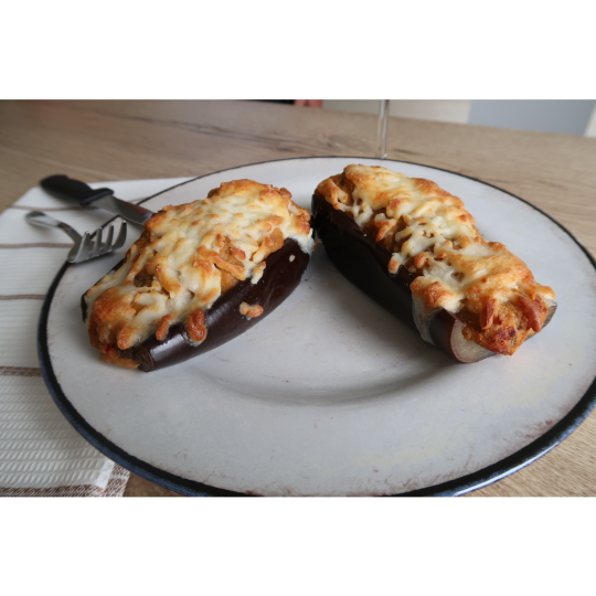 BERENJENA RELLENA CARNE CON VERDU